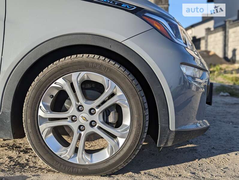 Хэтчбек Chevrolet Bolt EV 2019 в Ровно