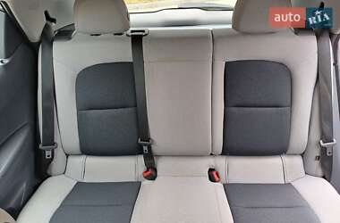 Хэтчбек Chevrolet Bolt EV 2017 в 