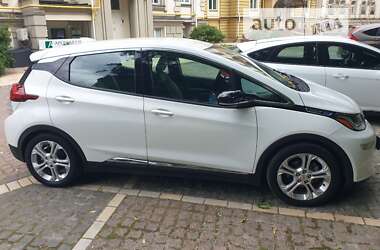 Хэтчбек Chevrolet Bolt EV 2019 в Киеве