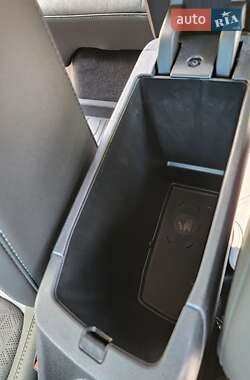 Хэтчбек Chevrolet Bolt EV 2023 в 
