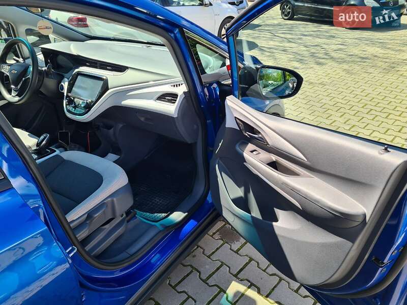 Хэтчбек Chevrolet Bolt EV 2017 в Черновцах
