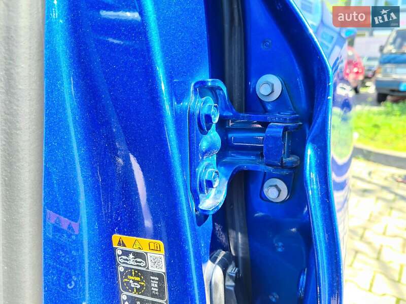 Хэтчбек Chevrolet Bolt EV 2017 в Черновцах