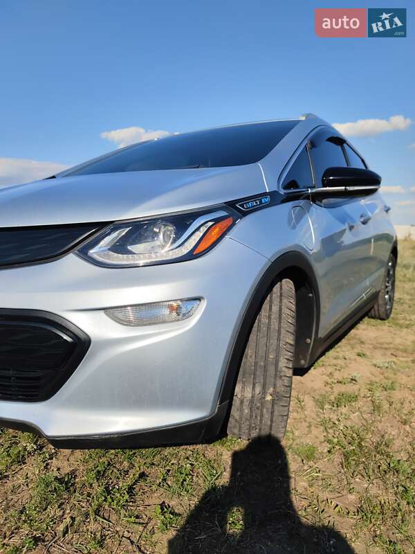 Хэтчбек Chevrolet Bolt EV 2017 в Запорожье