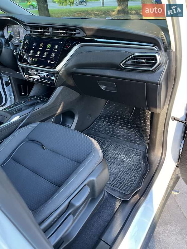 Хетчбек Chevrolet Bolt EV 2022 в Полтаві