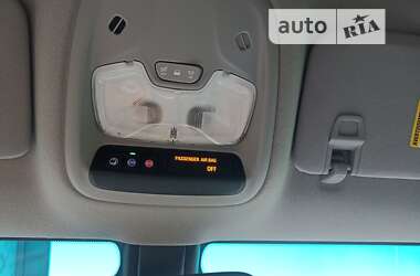 Хэтчбек Chevrolet Bolt EV 2019 в 