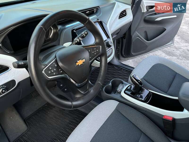 Хэтчбек Chevrolet Bolt EV 2020 в Днепре фото 14 Хэтчбек Chevrolet Bolt EV 2020 в Днепре