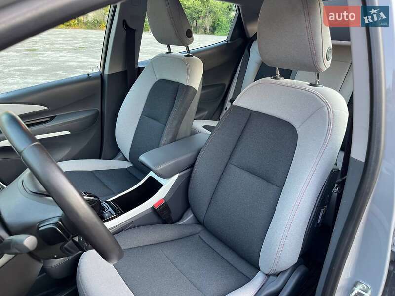Хэтчбек Chevrolet Bolt EV 2020 в Днепре фото 18 Хэтчбек Chevrolet Bolt EV 2020 в Днепре
