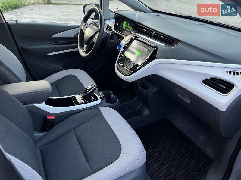 Хэтчбек Chevrolet Bolt EV 2020 в Днепре фото 32 Хэтчбек Chevrolet Bolt EV 2020 в Днепре