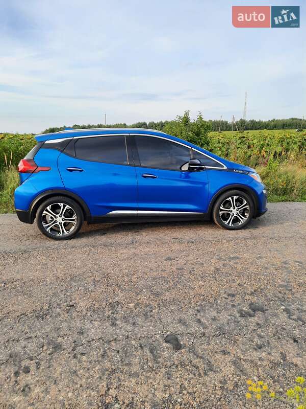 Хэтчбек Chevrolet Bolt EV 2017 в Ивано-Франковске фото 19 Хэтчбек Chevrolet Bolt EV 2017 в Ивано-Франковске