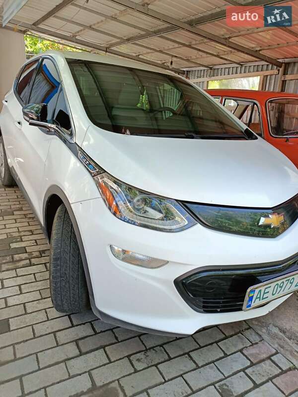 Хетчбек Chevrolet Bolt EV 2017 в Кривому Розі
