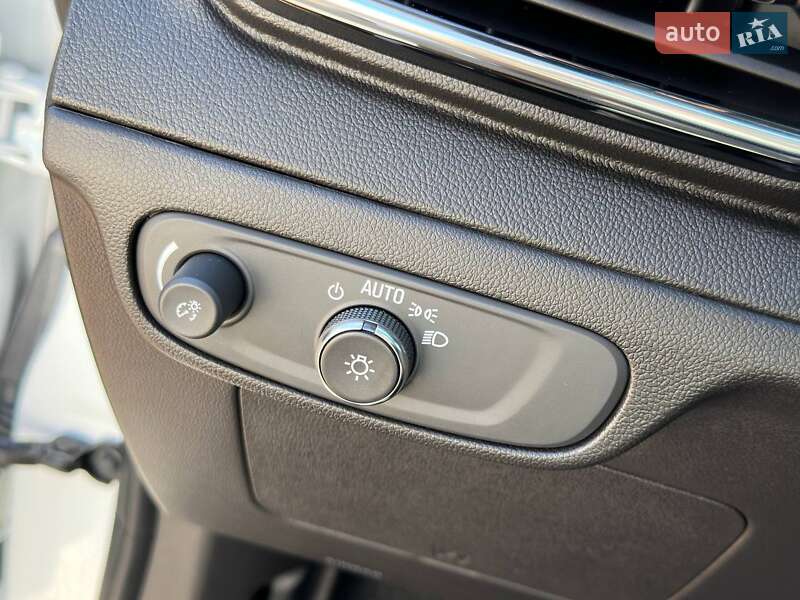 Хэтчбек Chevrolet Bolt EV 2023 в Одессе
