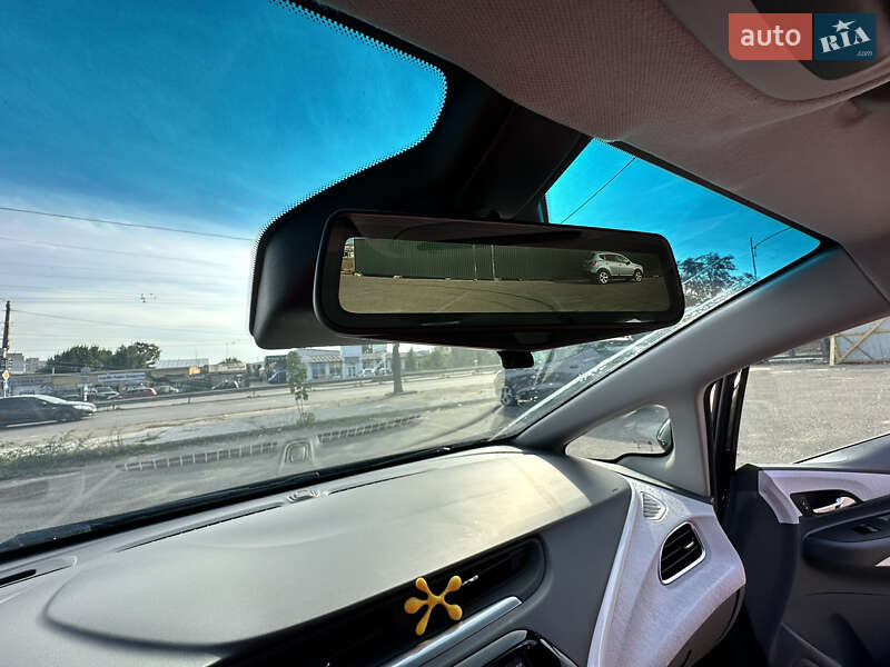 Хетчбек Chevrolet Bolt EV 2018 в Житомирі