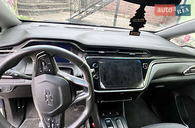 Хэтчбек Chevrolet Bolt EV 2022 в 
