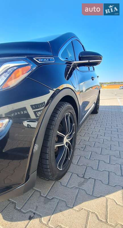 Хетчбек Chevrolet Bolt EV 2017 в Києві