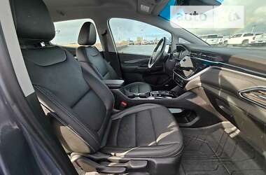 Хэтчбек Chevrolet Bolt EV 2023 в 