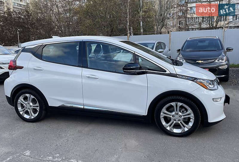 Хэтчбек Chevrolet Bolt EV 2018 в Киеве