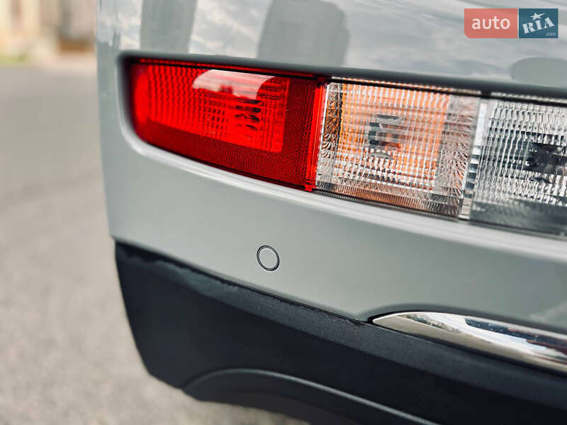 Хэтчбек Chevrolet Bolt EV 2019 в Черкассах фото 16 Хэтчбек Chevrolet Bolt EV 2019 в Черкассах