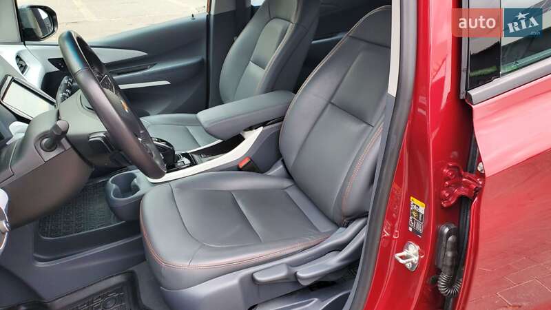 Хэтчбек Chevrolet Bolt EV 2020 в Кропивницком
