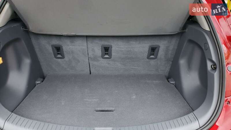 Хэтчбек Chevrolet Bolt EV 2020 в Кропивницком