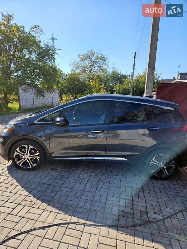 Хэтчбек Chevrolet Bolt EV 2019 в Обухове