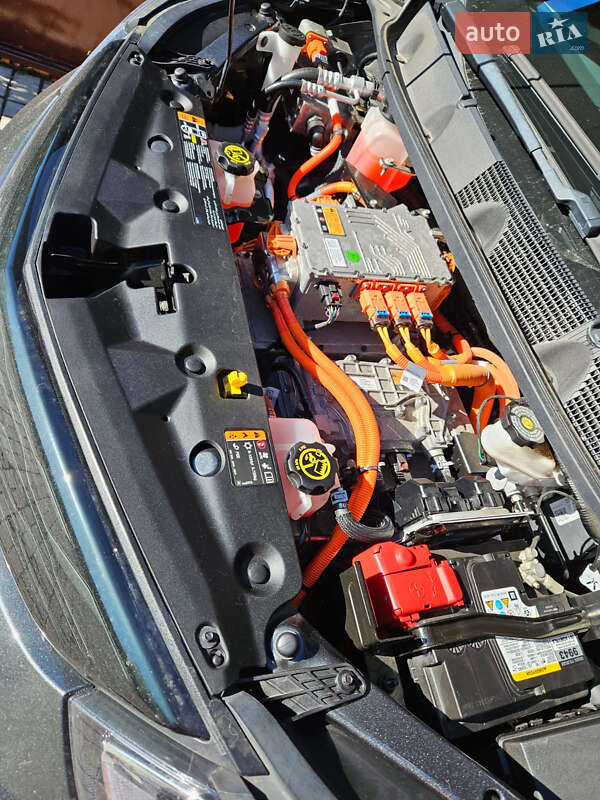 Хэтчбек Chevrolet Bolt EV 2019 в Обухове