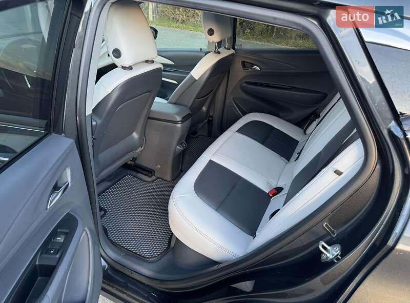 Хэтчбек Chevrolet Bolt EV 2021 в Виннице