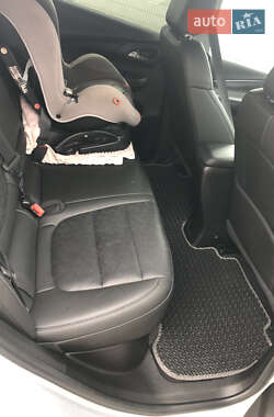 Хэтчбек Chevrolet Bolt EV 2023 в 