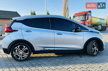 Хэтчбек Chevrolet Bolt EV 2018 в 