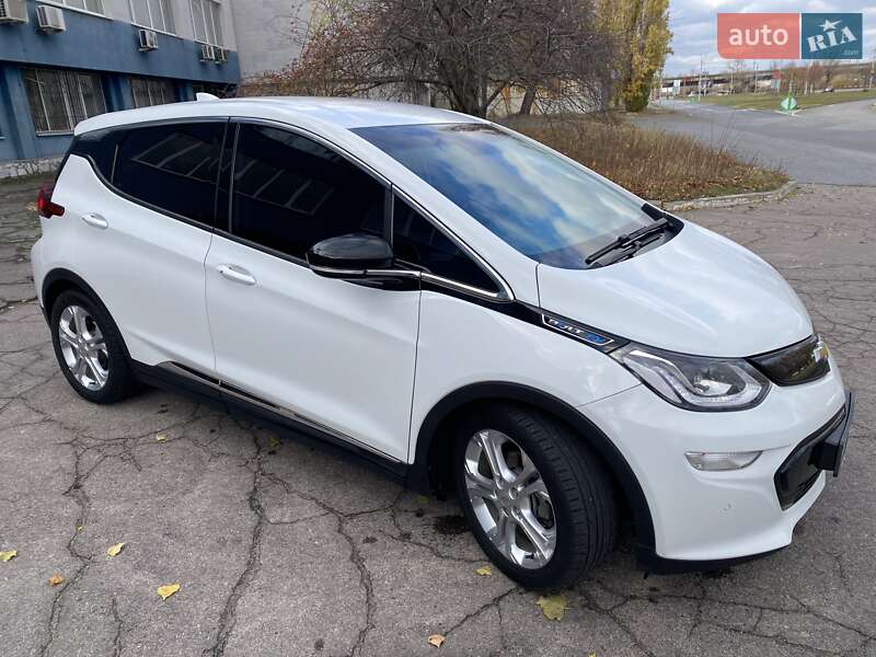 Хетчбек Chevrolet Bolt EV 2018 в Дніпрі