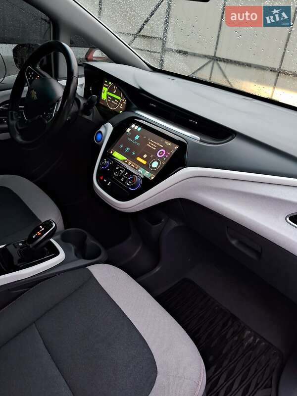 Хэтчбек Chevrolet Bolt EV 2020 в Виннице