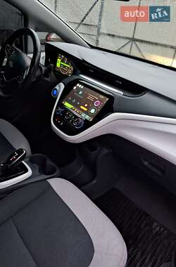 Хэтчбек Chevrolet Bolt EV 2020 в 