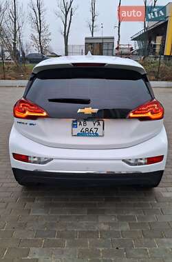 Хэтчбек Chevrolet Bolt EV 2020 в 