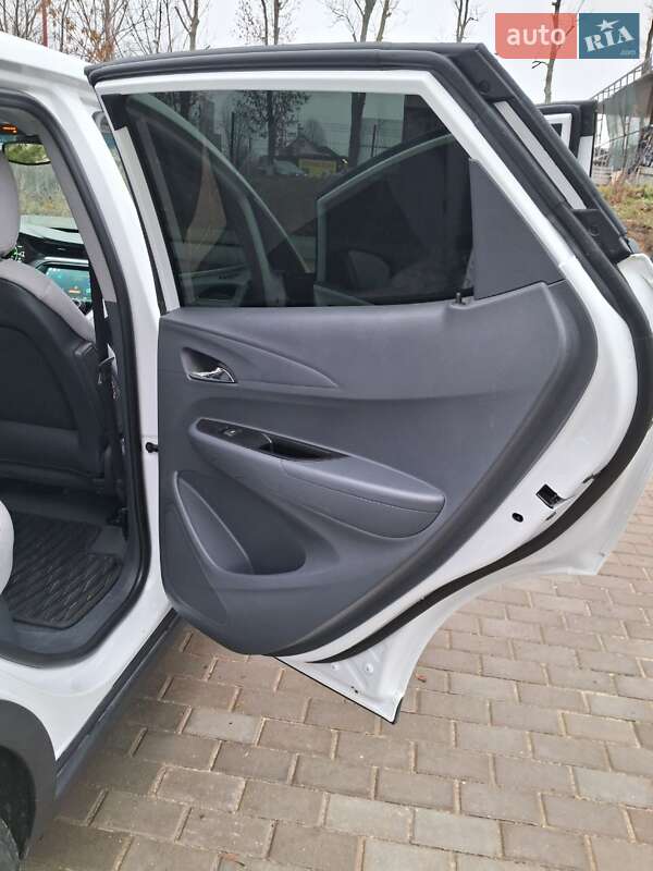 Хэтчбек Chevrolet Bolt EV 2020 в Виннице