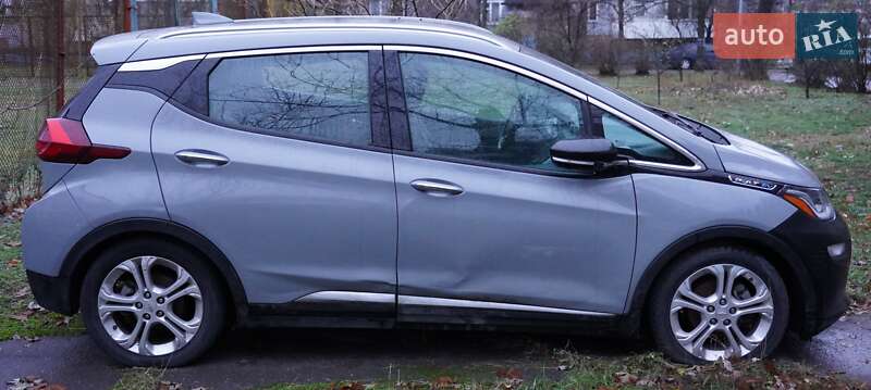 Хэтчбек Chevrolet Bolt EV 2018 в Киеве фото 6 Хэтчбек Chevrolet Bolt EV 2018 в Киеве