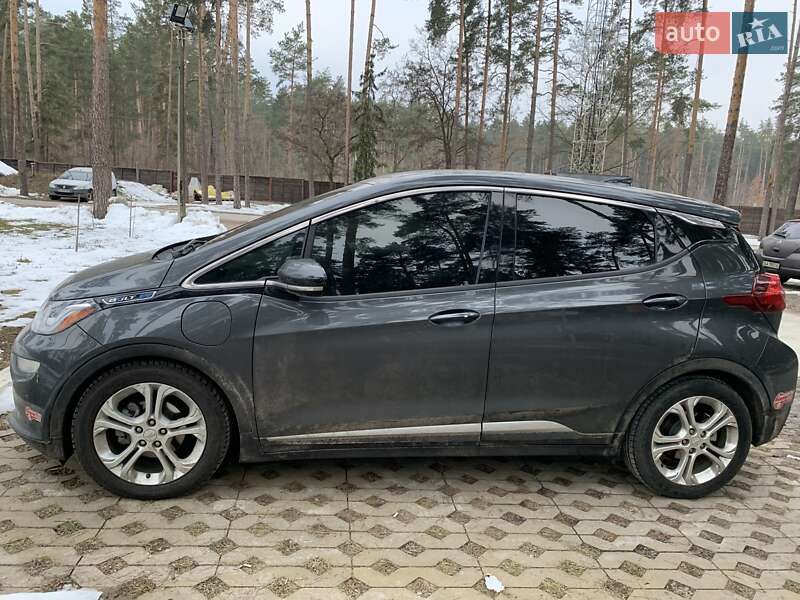 Хэтчбек Chevrolet Bolt EV 2017 в Киеве