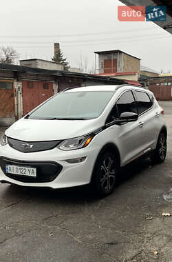 Хэтчбек Chevrolet Bolt EV 2017 в 