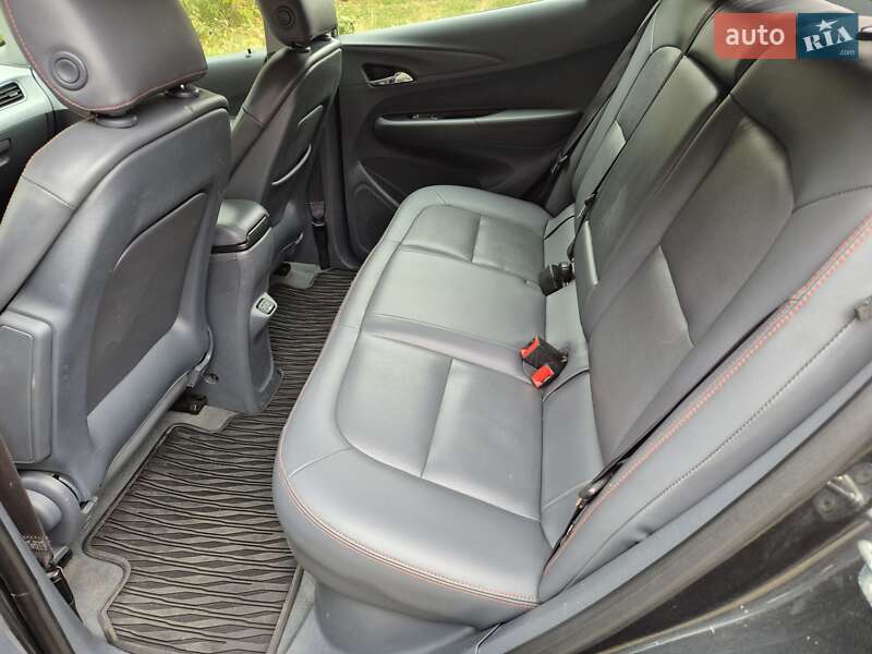 Хетчбек Chevrolet Bolt EV 2017 в Дніпрі