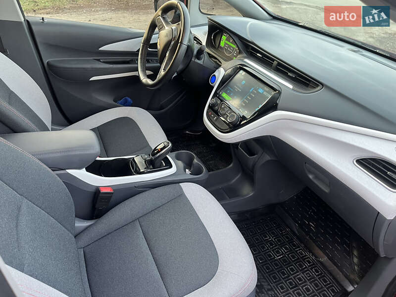 Хетчбек Chevrolet Bolt EV 2018 в Броварах
