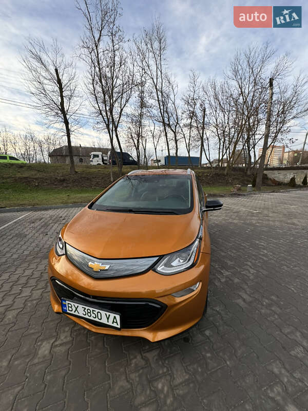 Хэтчбек Chevrolet Bolt EV 2017 в Хмельницком
