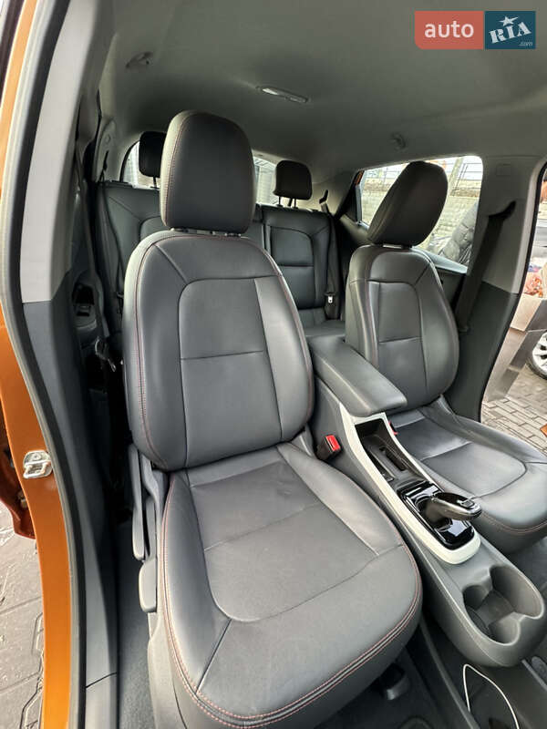 Хэтчбек Chevrolet Bolt EV 2017 в Хмельницком