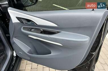 Хетчбек Chevrolet Bolt EV 2020 в 