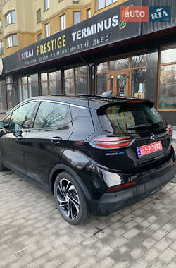 Хэтчбек Chevrolet Bolt EV 2023 в 