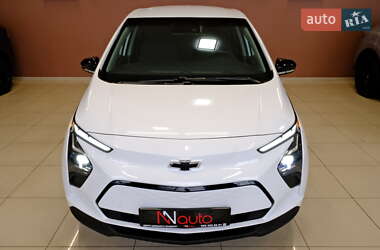 Хэтчбек Chevrolet Bolt EV 2023 в 
