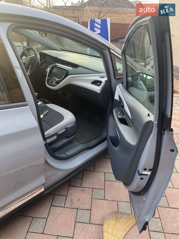 Хэтчбек Chevrolet Bolt EV 2018 в Виннице