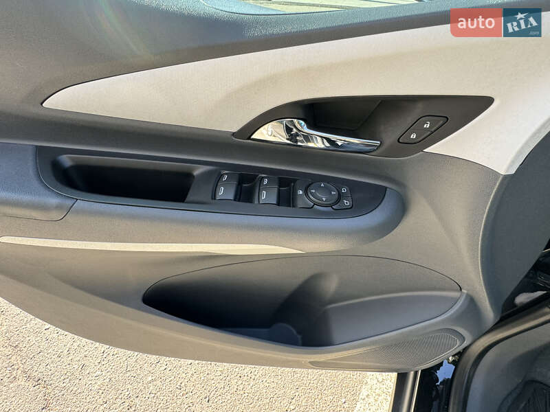 Хэтчбек Chevrolet Bolt EV 2020 в Одессе