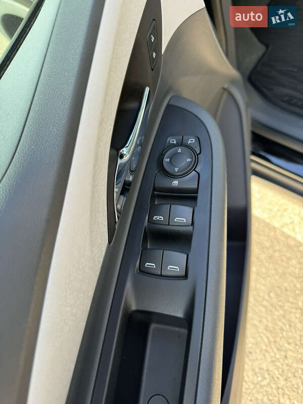 Хэтчбек Chevrolet Bolt EV 2020 в Одессе