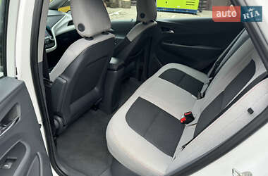 Хэтчбек Chevrolet Bolt EV 2017 в 