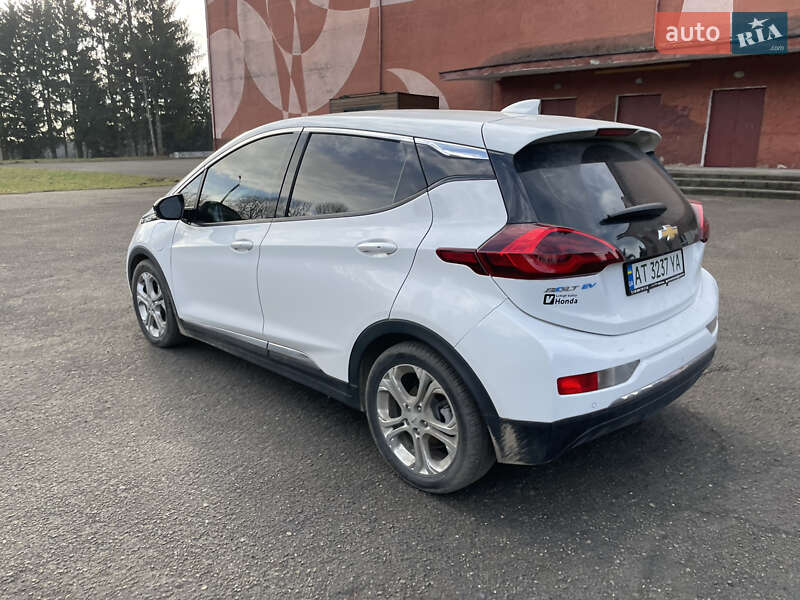 Хетчбек Chevrolet Bolt EV 2017 в Бурштині