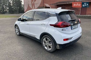 Хэтчбек Chevrolet Bolt EV 2017 в 