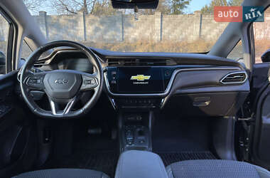 Хэтчбек Chevrolet Bolt EV 2023 в 